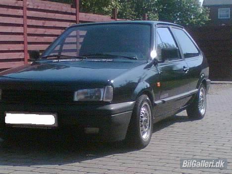 VW Polo Coupé (solgt) - hmm... ja der er den så lidt fra siden billede 8