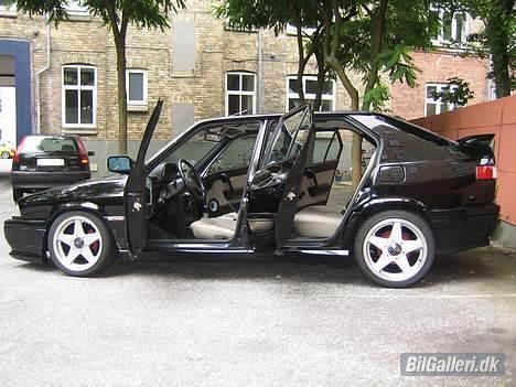 Alfa Romeo 33 billede 8