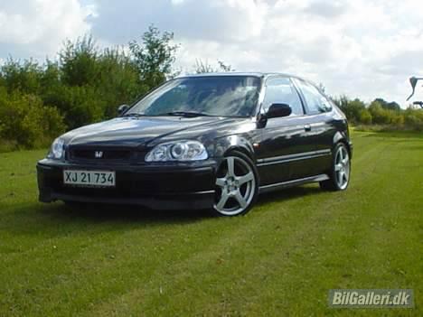 Honda Civic 1,6 VTI billede 1