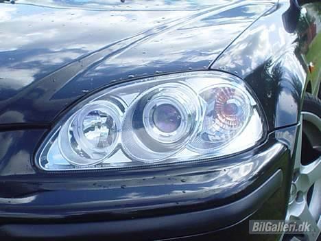 Honda Civic 1,6 VTI - ProjectorLigths med angeleyes billede 3
