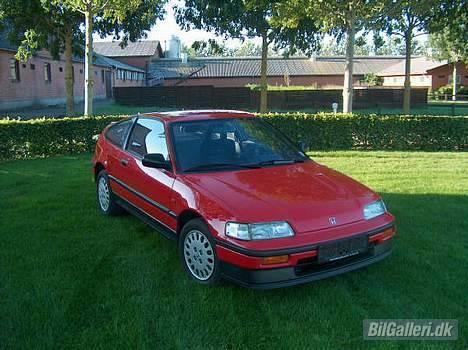 Honda CRX ED9 (SOLGT) - Ja, det er så den nye racer... der ER kommet plader på :-) billede 2