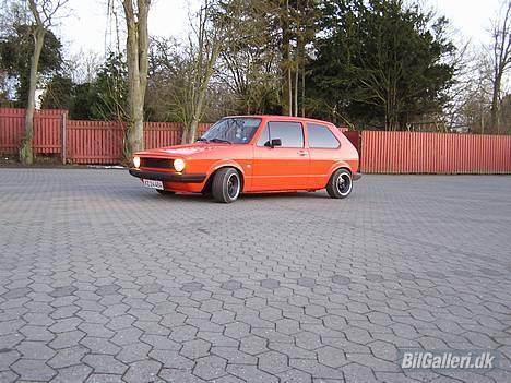 VW Golf 1 ''SOLGT'' :'( - NYESTE pics :D billede 1