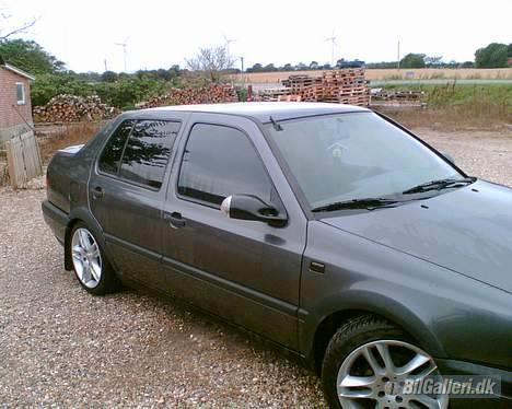 VW Vento 1.8 GL (solgt) billede 12