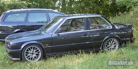BMW E30 320 billede 12