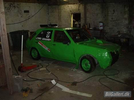 Mitsubishi Colt GLX 8-speed SOLGT  - der holder den lige i inden den skal til løb billede 8