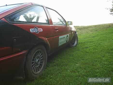 Toyota Corolla GT Coupé ae86 billede 3