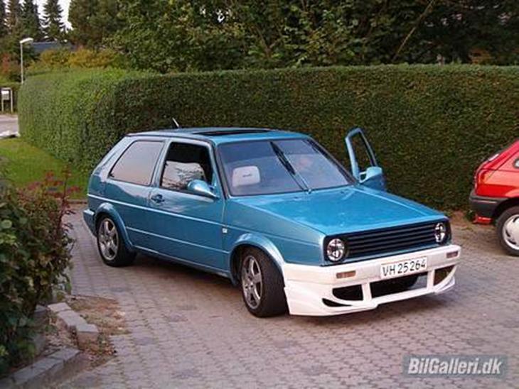 {{currentPhoto.altText}} billede {{currentPhoto.number}}