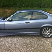 BMW E36 325i