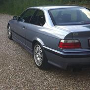 BMW E36 325i