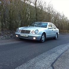 Mercedes Benz W210 E300 D