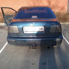 Honda Civic 1.5i ls vtec