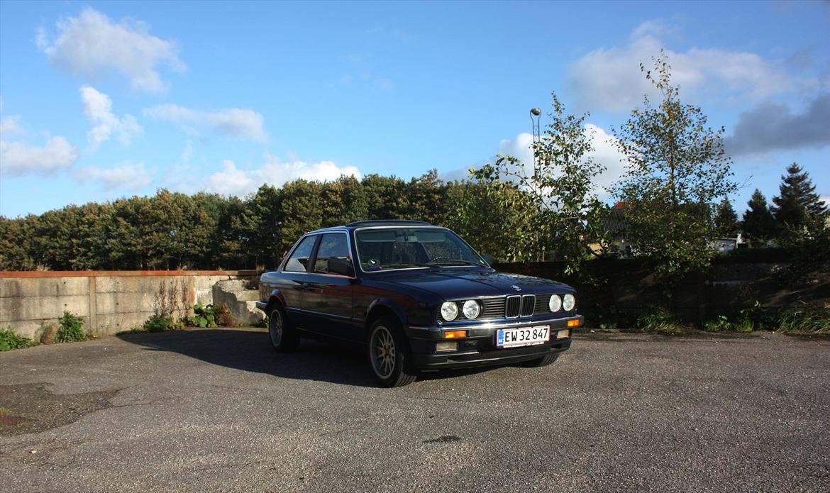 BMW E30 323 2.3i SOLGT billede 11