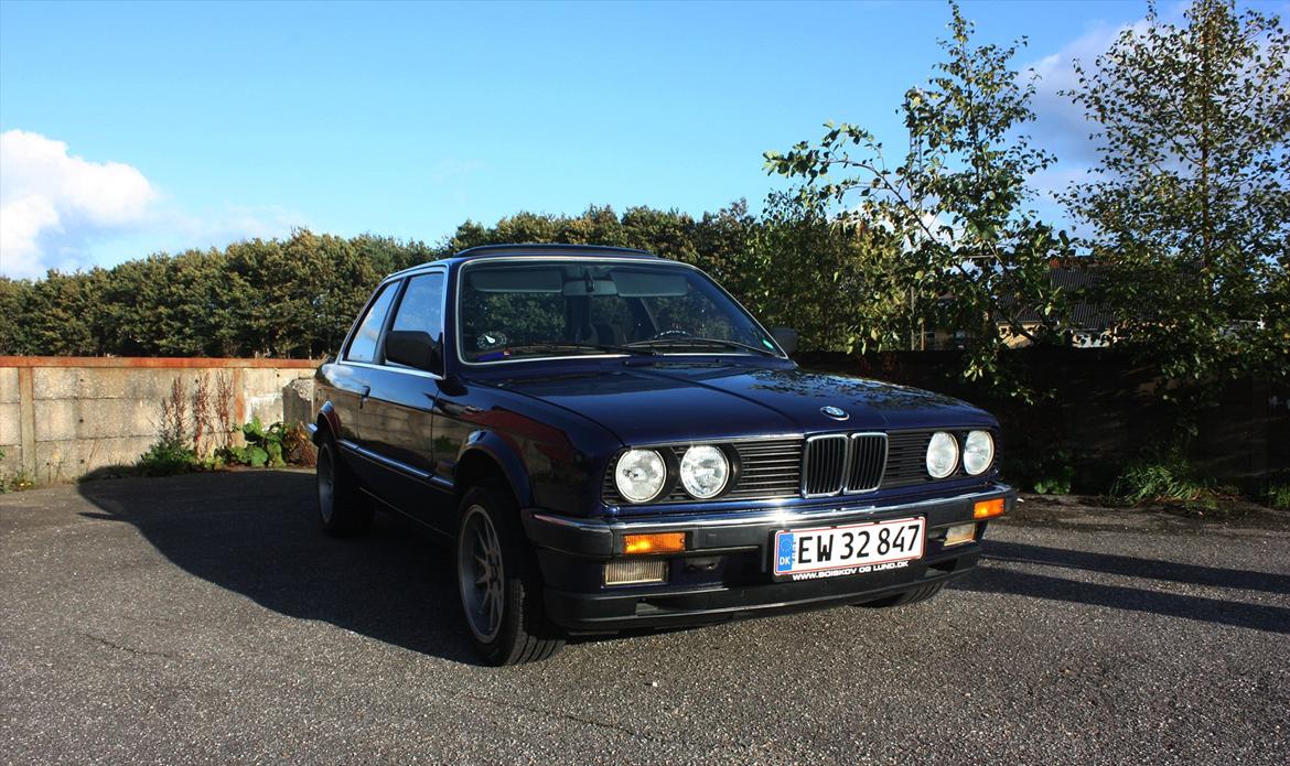 BMW E30 323 2.3i SOLGT billede 12
