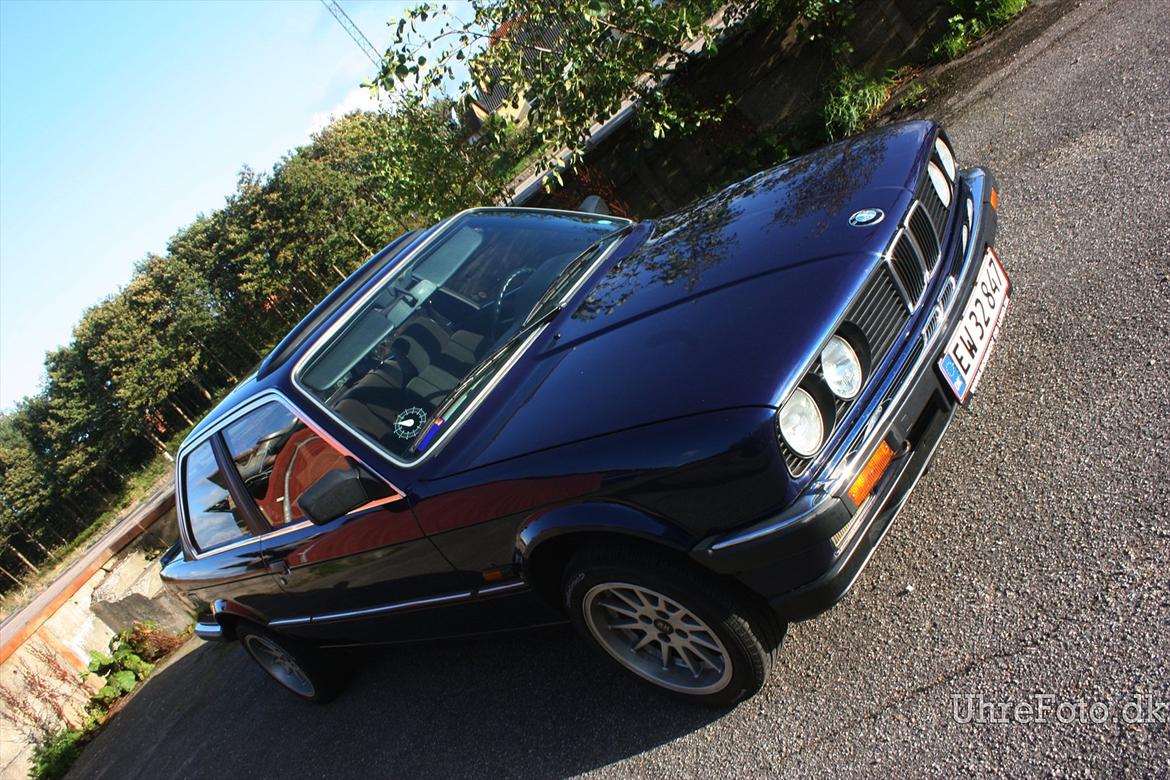 BMW E30 323 2.3i SOLGT billede 5