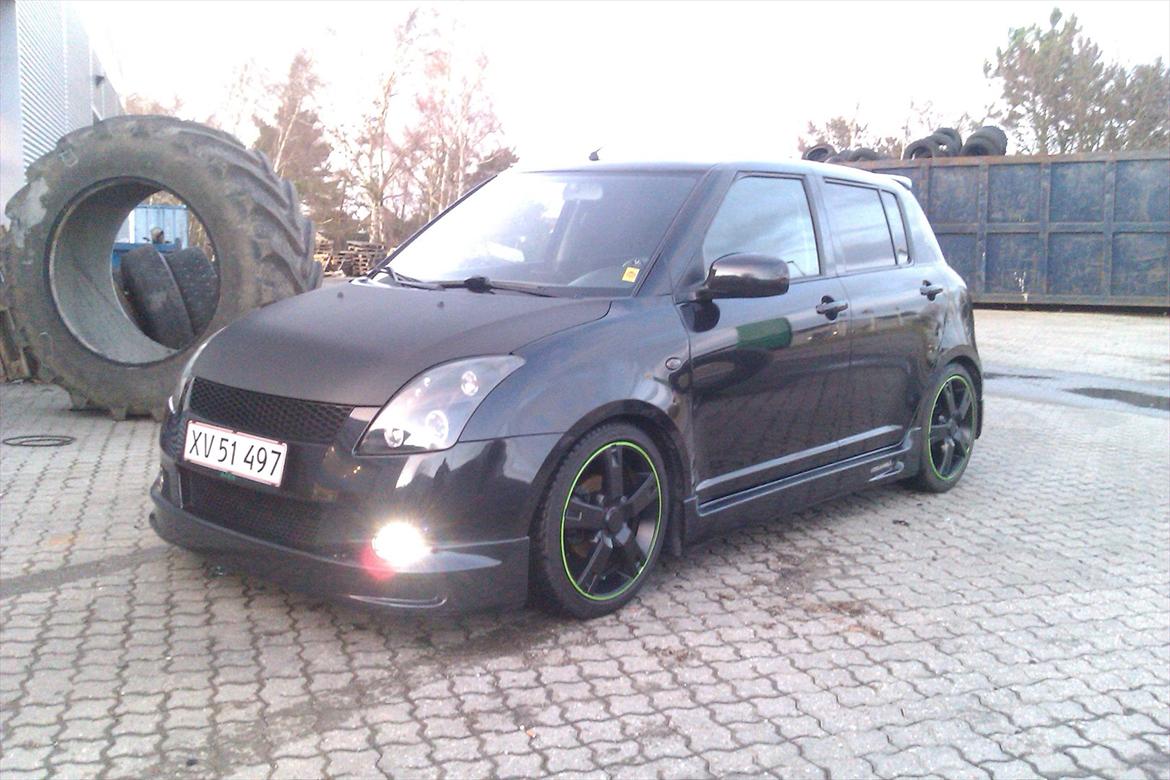 Suzuki Swift - Nu med carbon og nye 17" vinter alu... billede 2