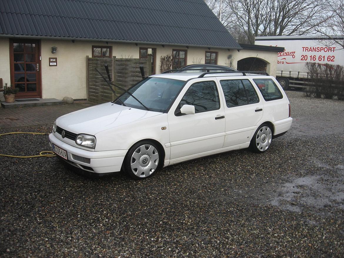 VW Golf 3 1,8 Variant SOLGT! billede 2