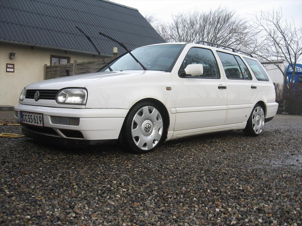 VW Golf 3 1,8 Variant SOLGT! billede 3