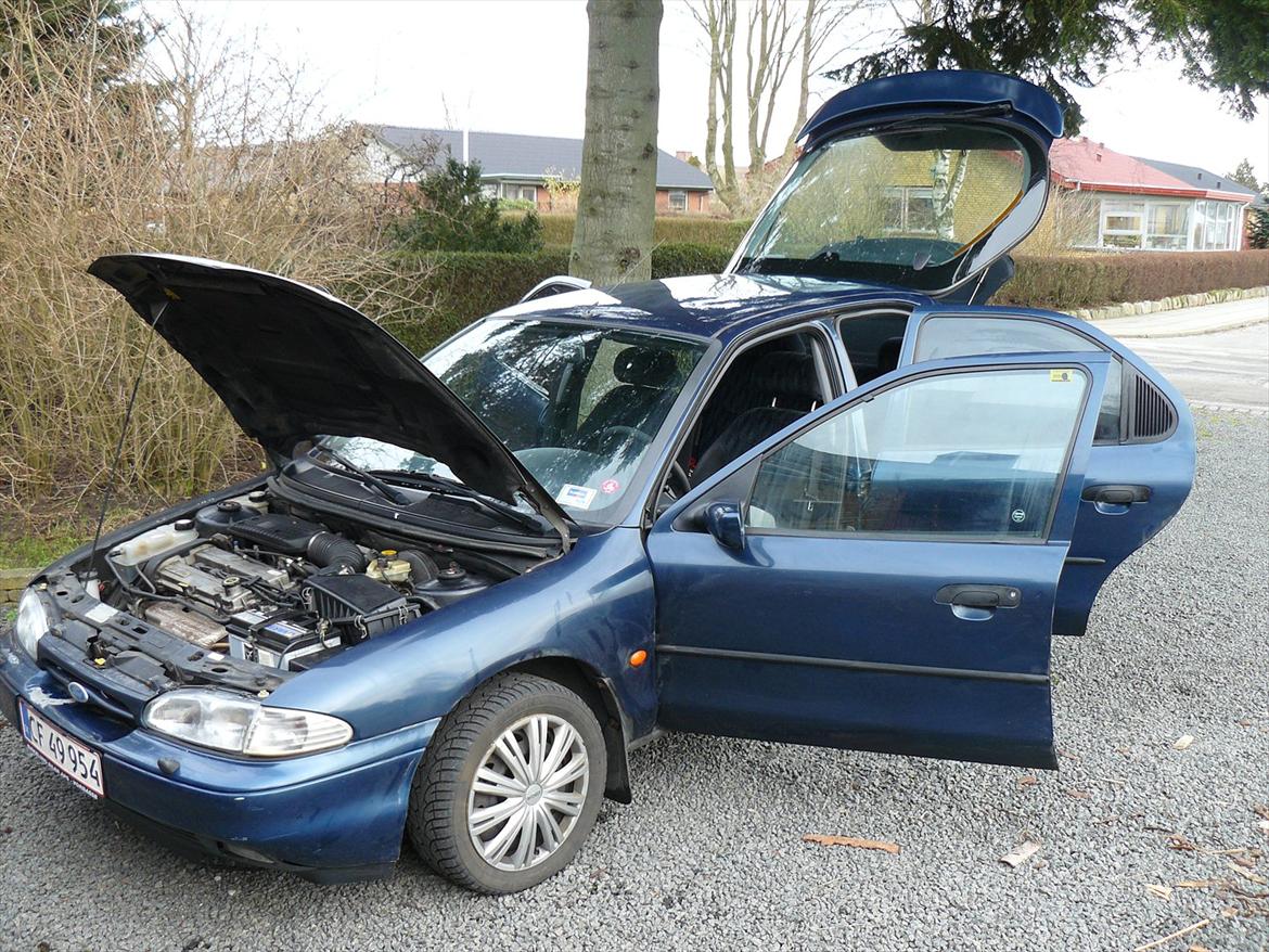 Ford Mondeo (Skrottet, motor solgt) billede 2