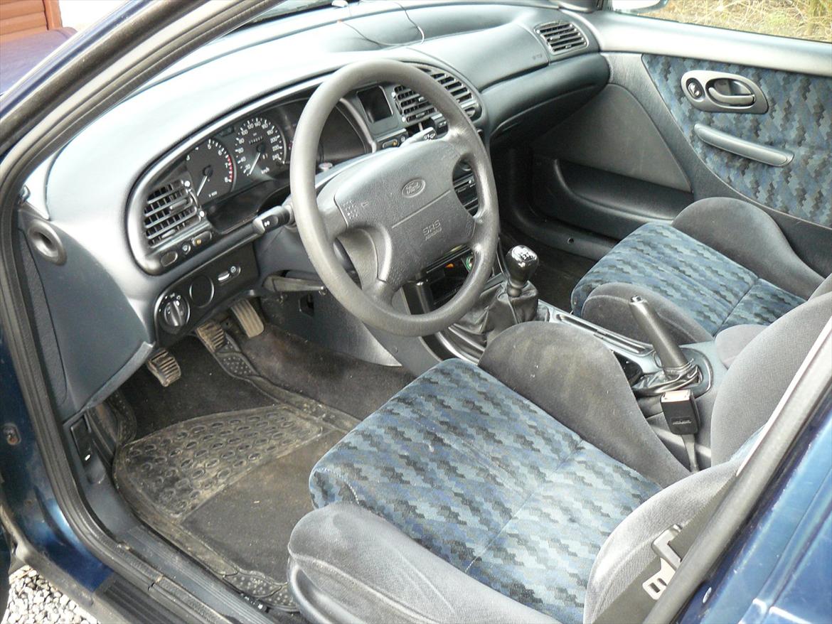 Ford Mondeo (Skrottet, motor solgt) billede 12