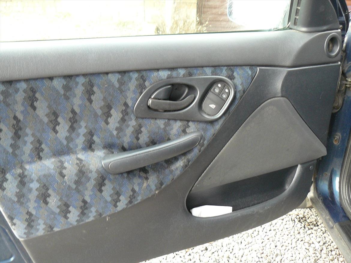 Ford Mondeo (Skrottet, motor solgt) billede 17