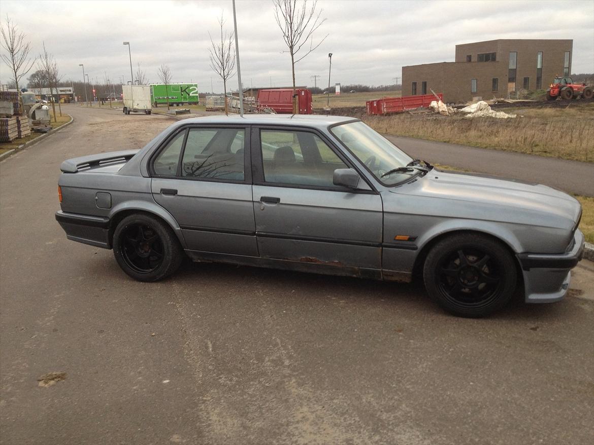 BMW E30 323i billede 11