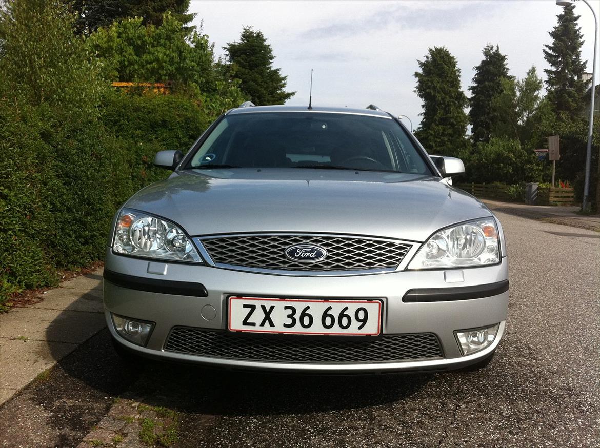 Ford mondeo SE stc billede 1