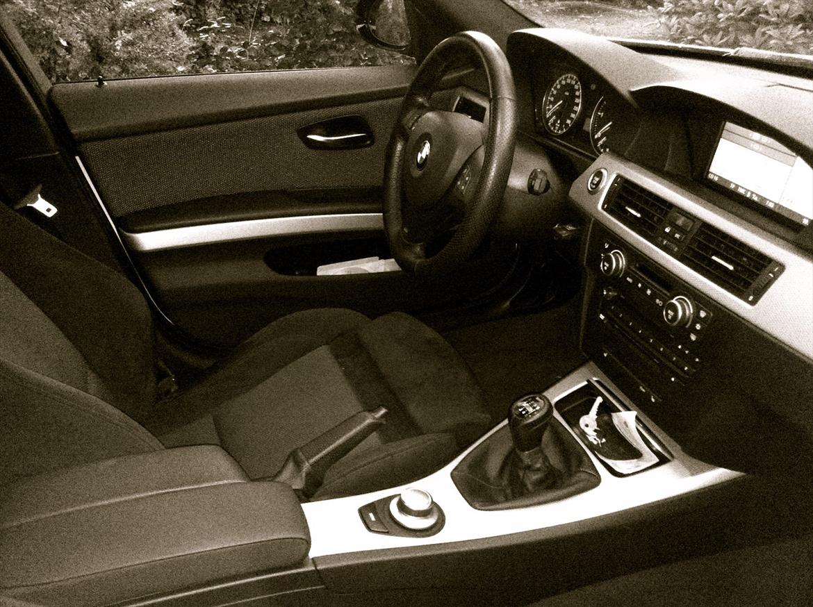 BMW 330D billede 5