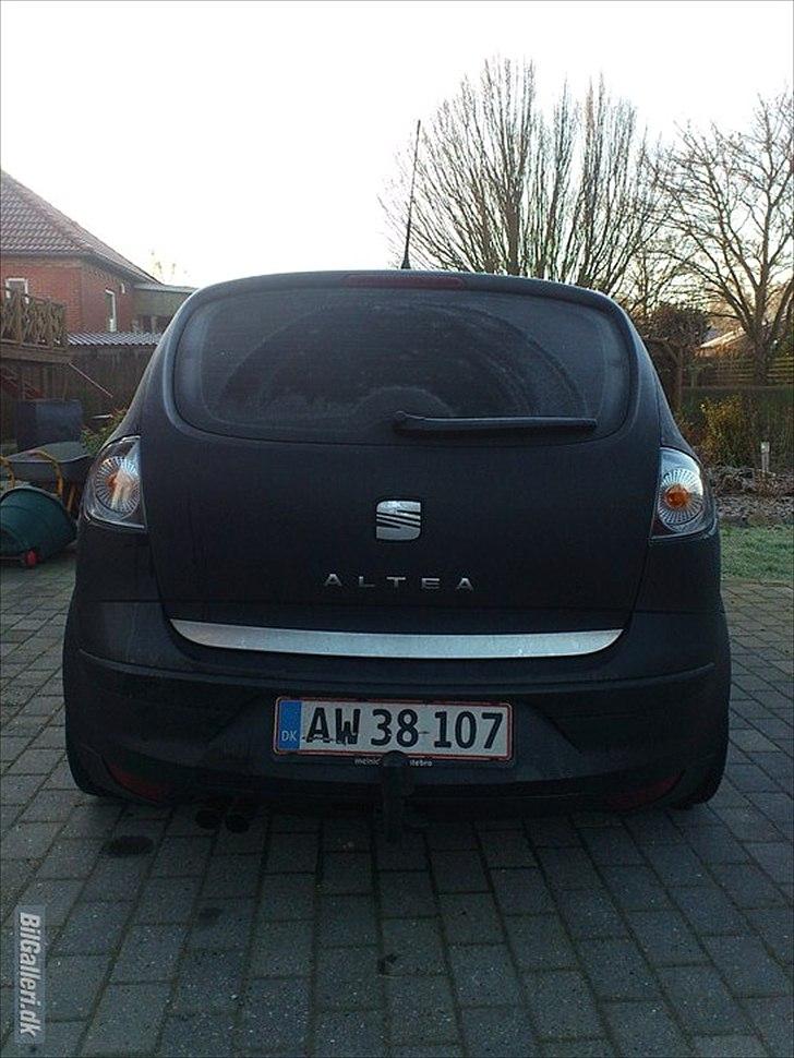 Seat altea, stylance - med kromliste og klare baglygter.
Spoileren er sendt til maler. billede 10