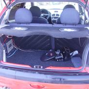 Peugeot 206 1,9D (totaltskadet) :(