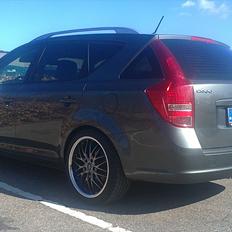 Kia ceed 1,6 crdi sw "VM Edition"