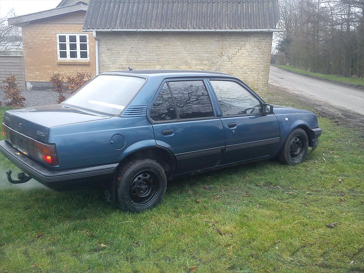 Opel ascona billede 6