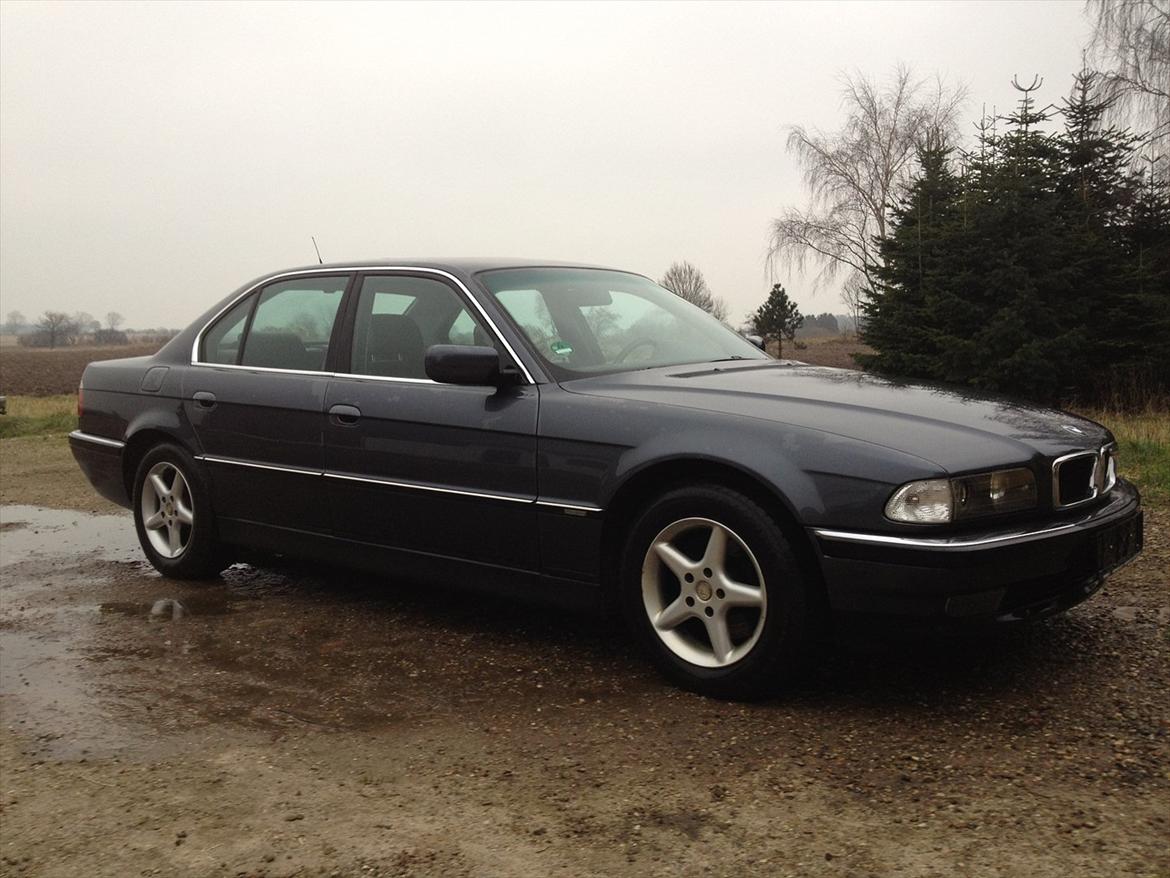 BMW E38 740i V8 billede 2