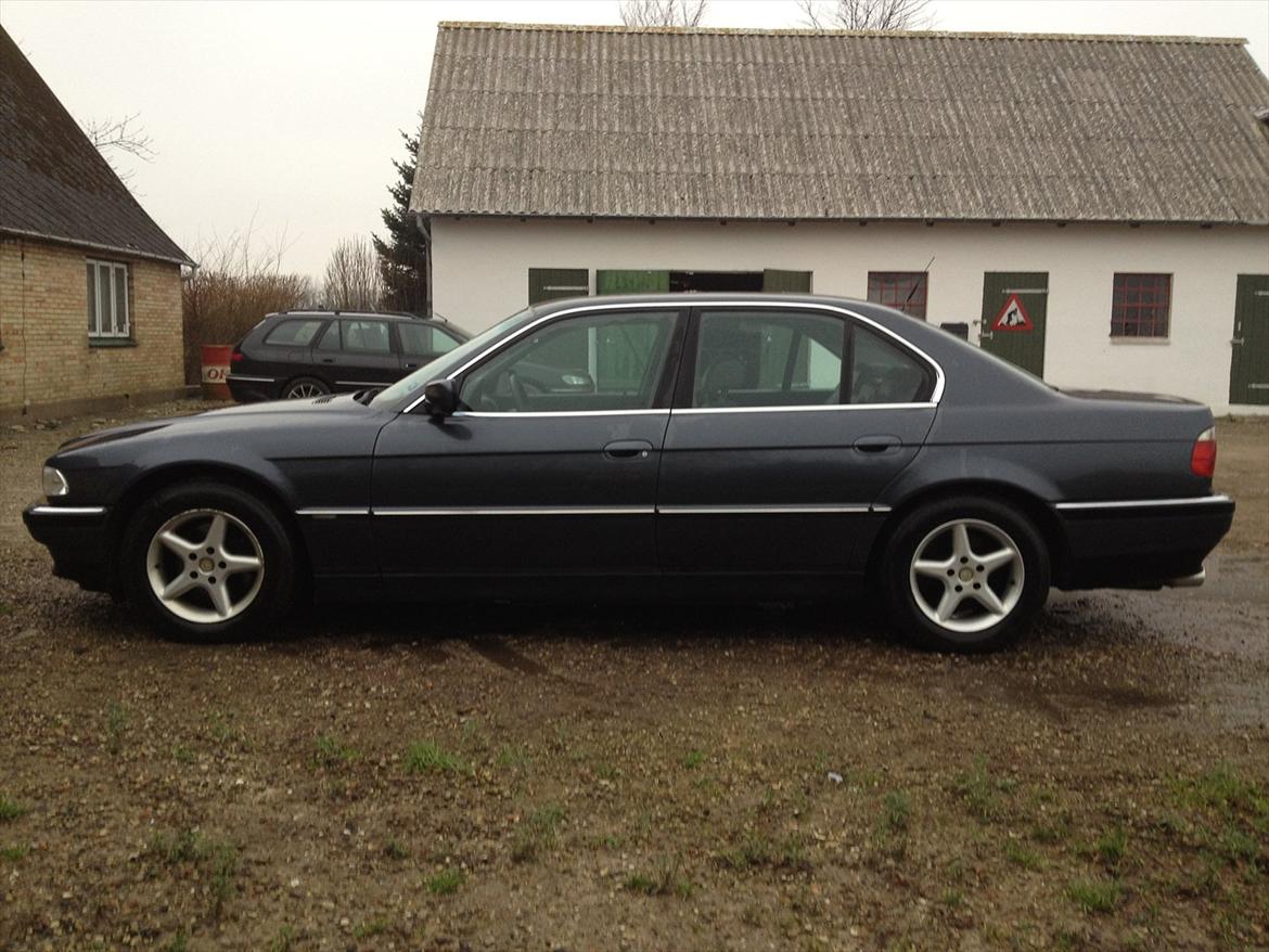 BMW E38 740i V8 billede 4