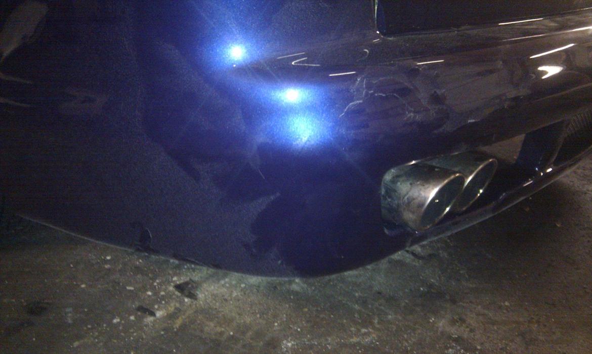 Opel Vectra B 2,0 16v st.car - så blev bagkofangeren færdig,ikke helt nemt projekt at parre rieger skørt til gammel model,sammen med min facelift kofanger billede 18