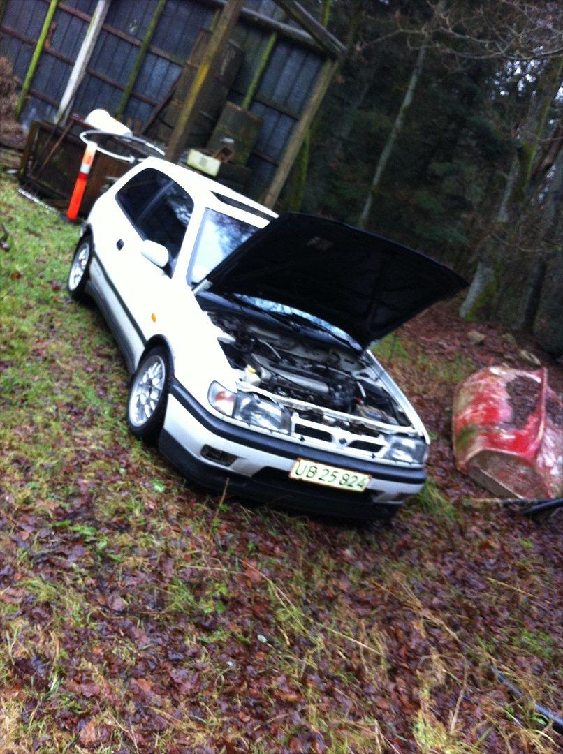 Nissan sunny gti [solgt] billede 5