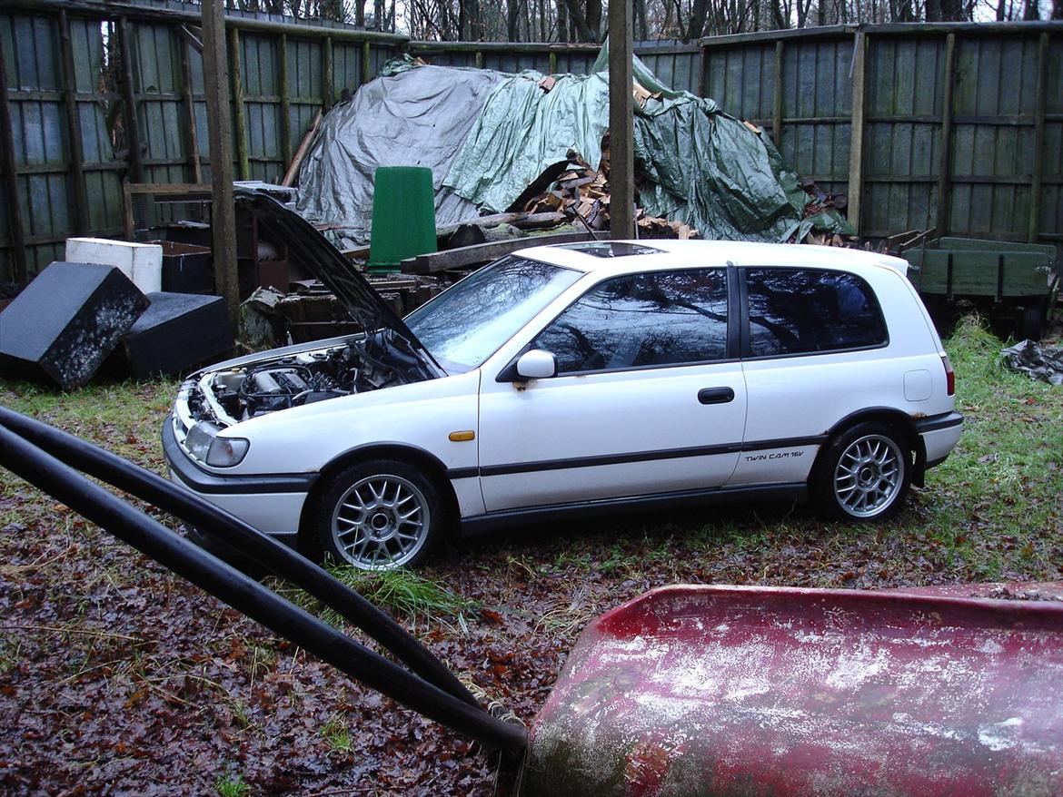 Nissan sunny gti [solgt] billede 10