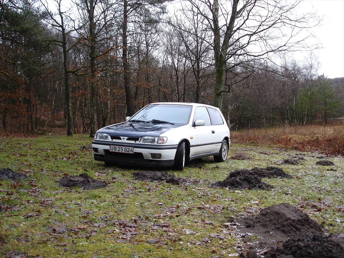 Nissan sunny gti [solgt] billede 18