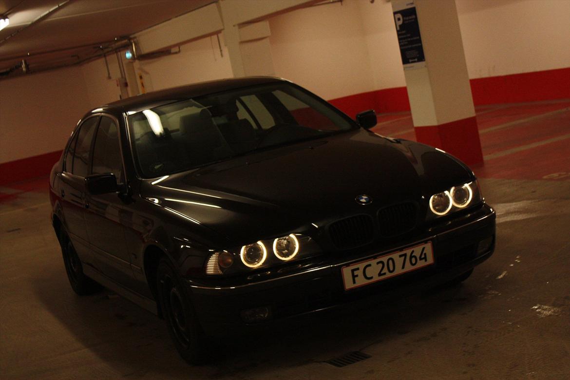 BMW 523i billede 1