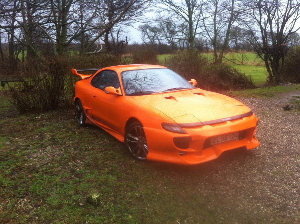 Toyota Celica T18 - Front højre side billede 1