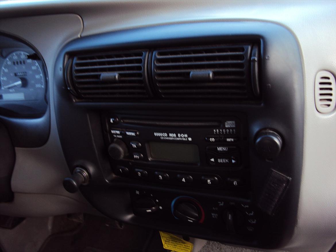 Ford Ranger XLT (tidligere bil) billede 15