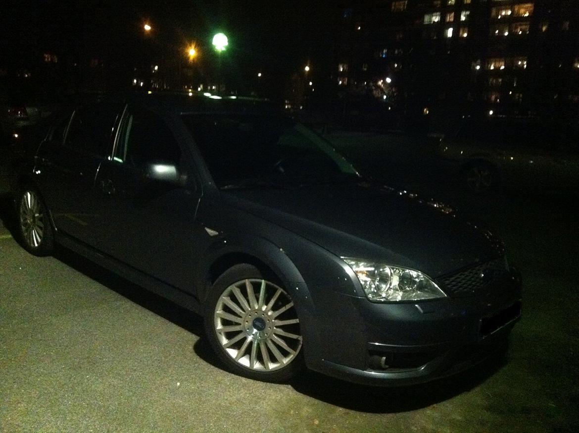 Ford Mondeo ST220 billede 1