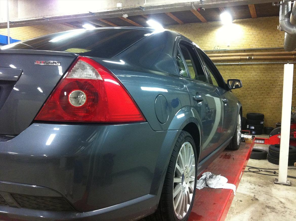 Ford Mondeo ST220 billede 7