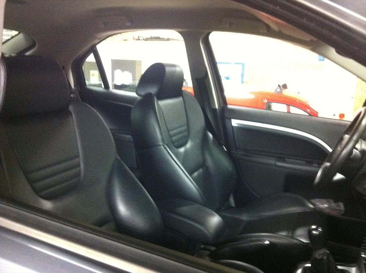 Ford Mondeo ST220 billede 8