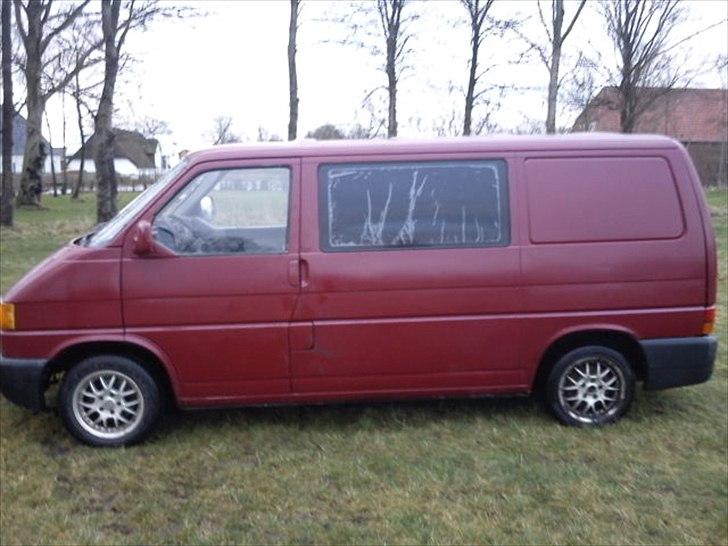 VW T4 TRANSPORTER 2.4 DIESEL <tide lige bil billede 1