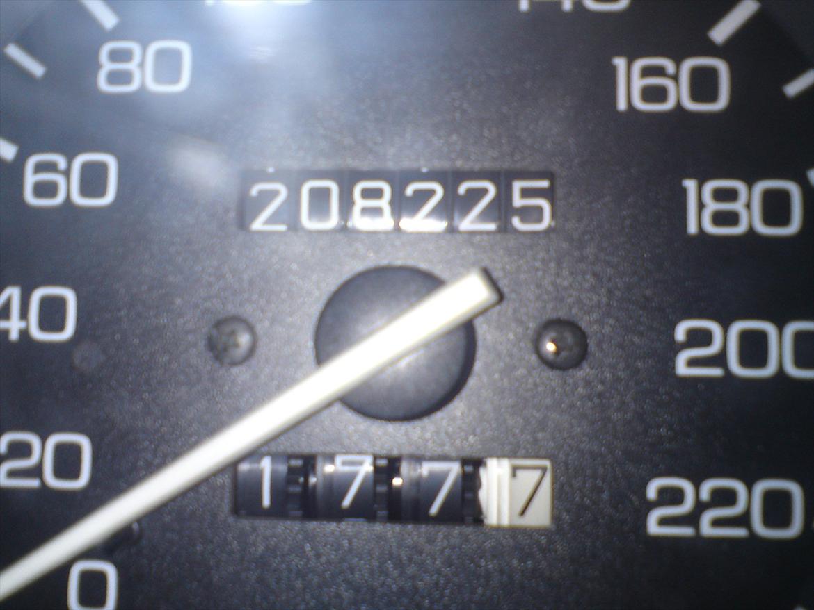 Honda Civic 1.6 v-tec solgt - 208xxx ;) billede 10