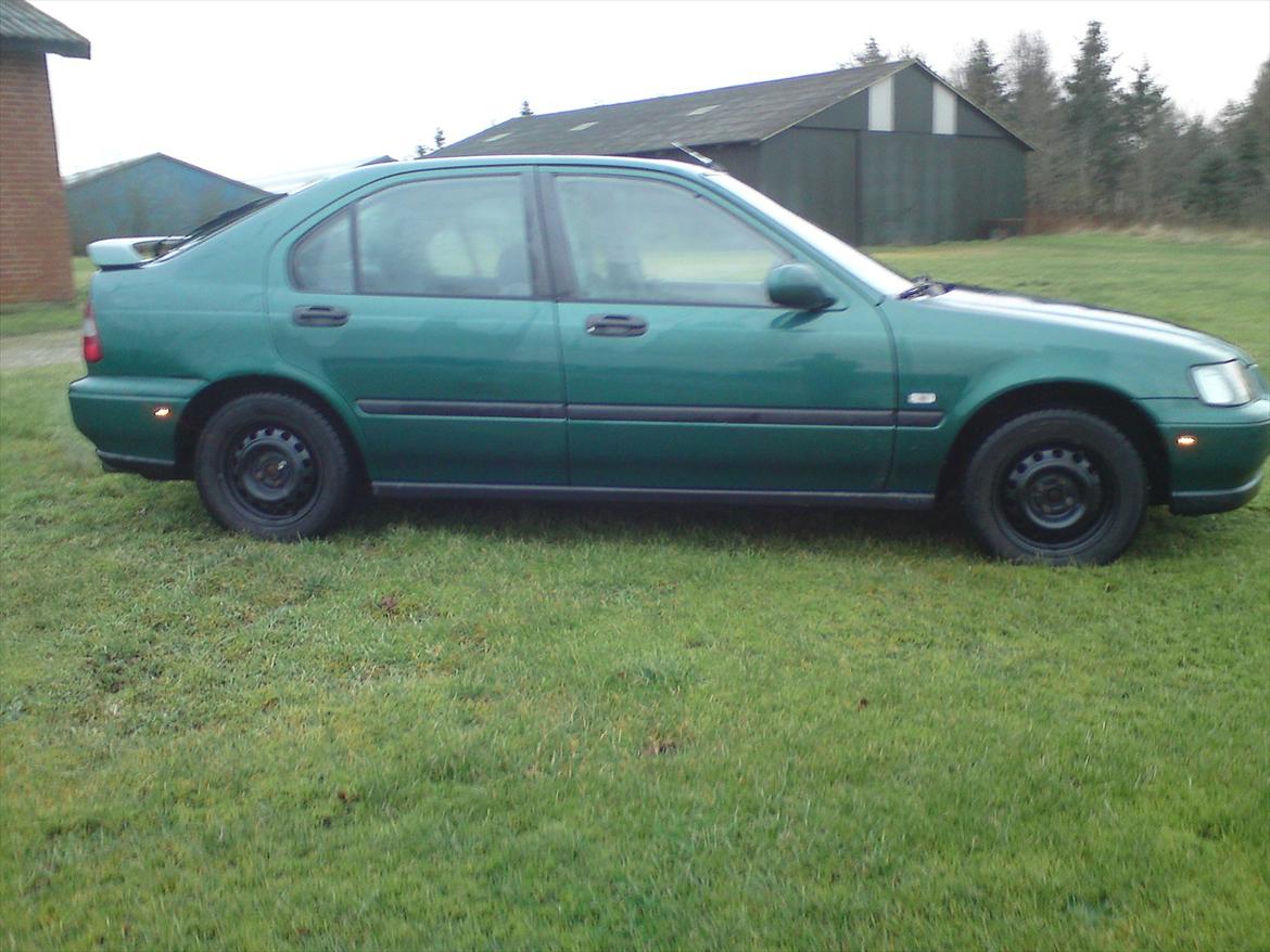 Honda Civic 1.6 v-tec solgt - Uden på billede 3