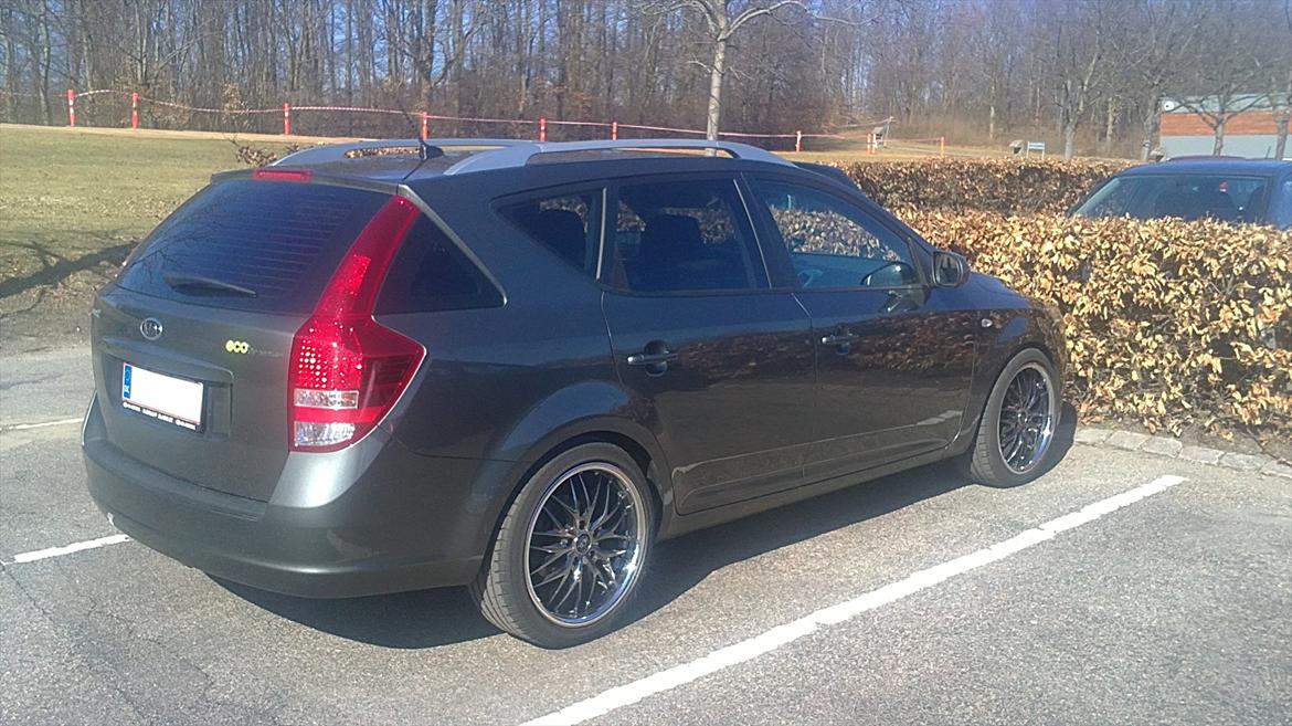 Kia ceed 1,6 crdi sw "VM Edition" billede 1