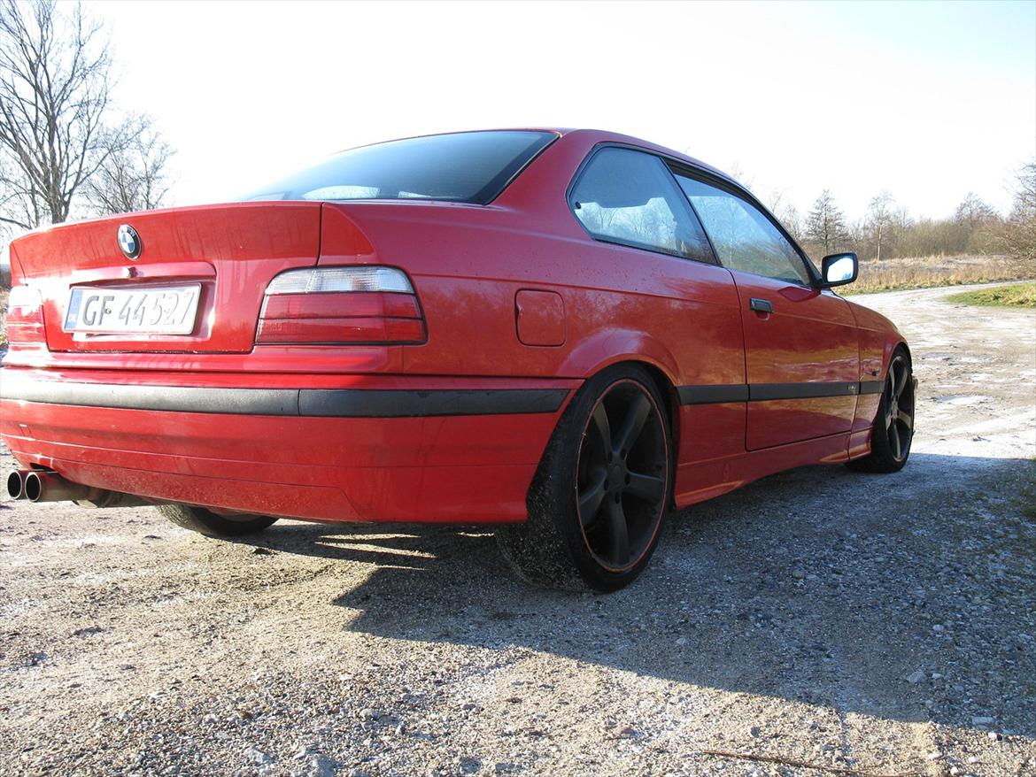 BMW E36 318is Coupe billede 2