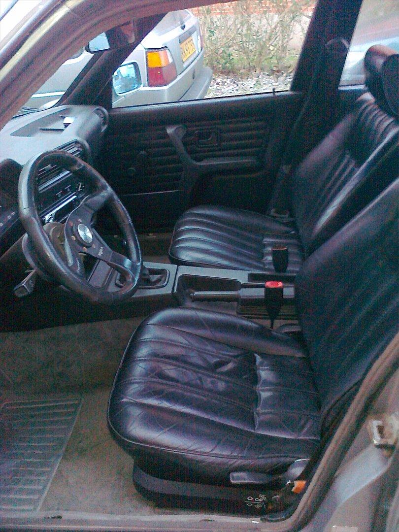 BMW 325i e30 billede 13