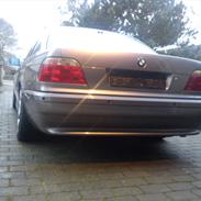 BMW 740i